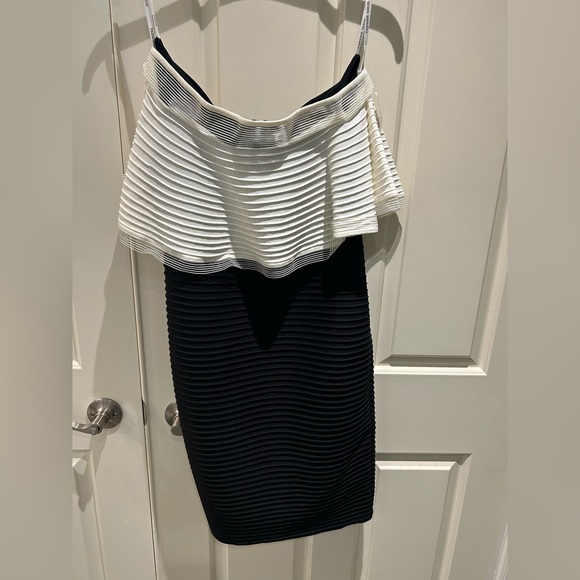 Tadashi Shoji off shoulder dress - Picture 5 of 5